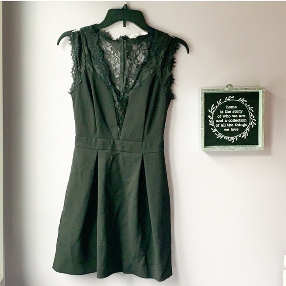 BCBGeneration | Petite Pleated Lace Back Dress - Picture 3 of 8